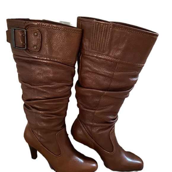 Dolce Vita Gathered boots - NWOT- 6M - Picture 1 of 5